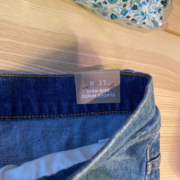 NWT MADEWELL DENIM HI-RISE CUTOFF DENIM SHORTS, JEAN SHORTS- SIZE 37, 14, 16 - Picture 8 of 16